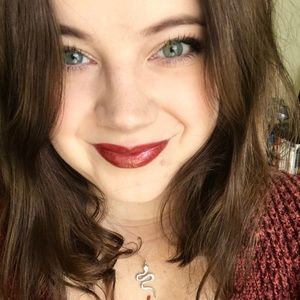 Meet your Posher, Caleigh